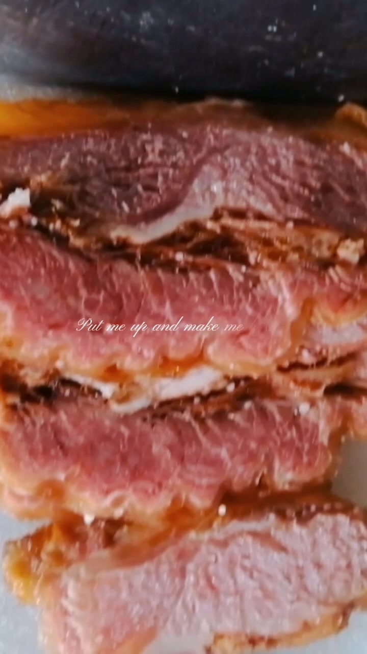 肉多、汤香、面筋道,满满当当一大碗,这家的牛肉面靠谱