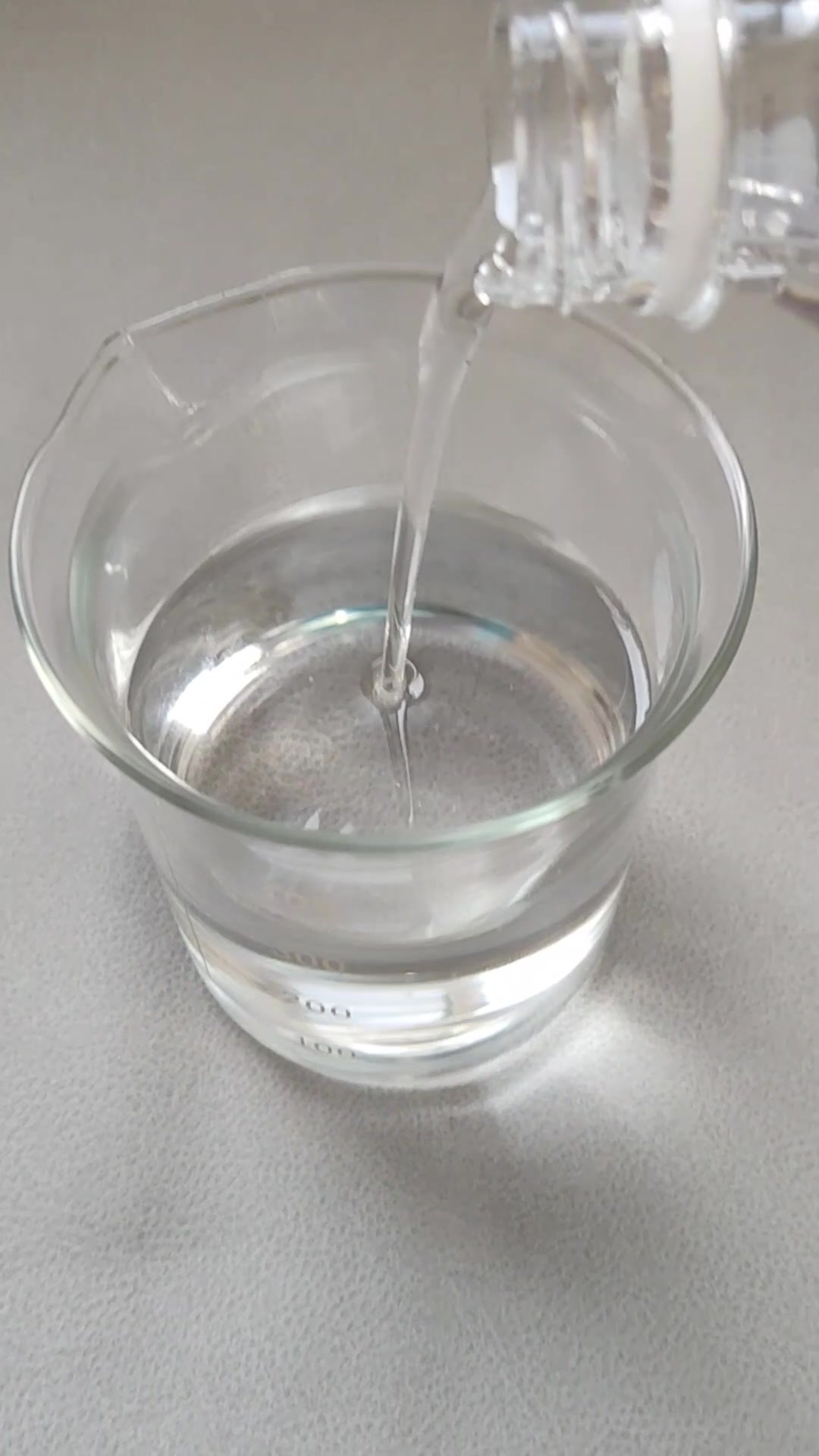 石蜡油的特点和用途