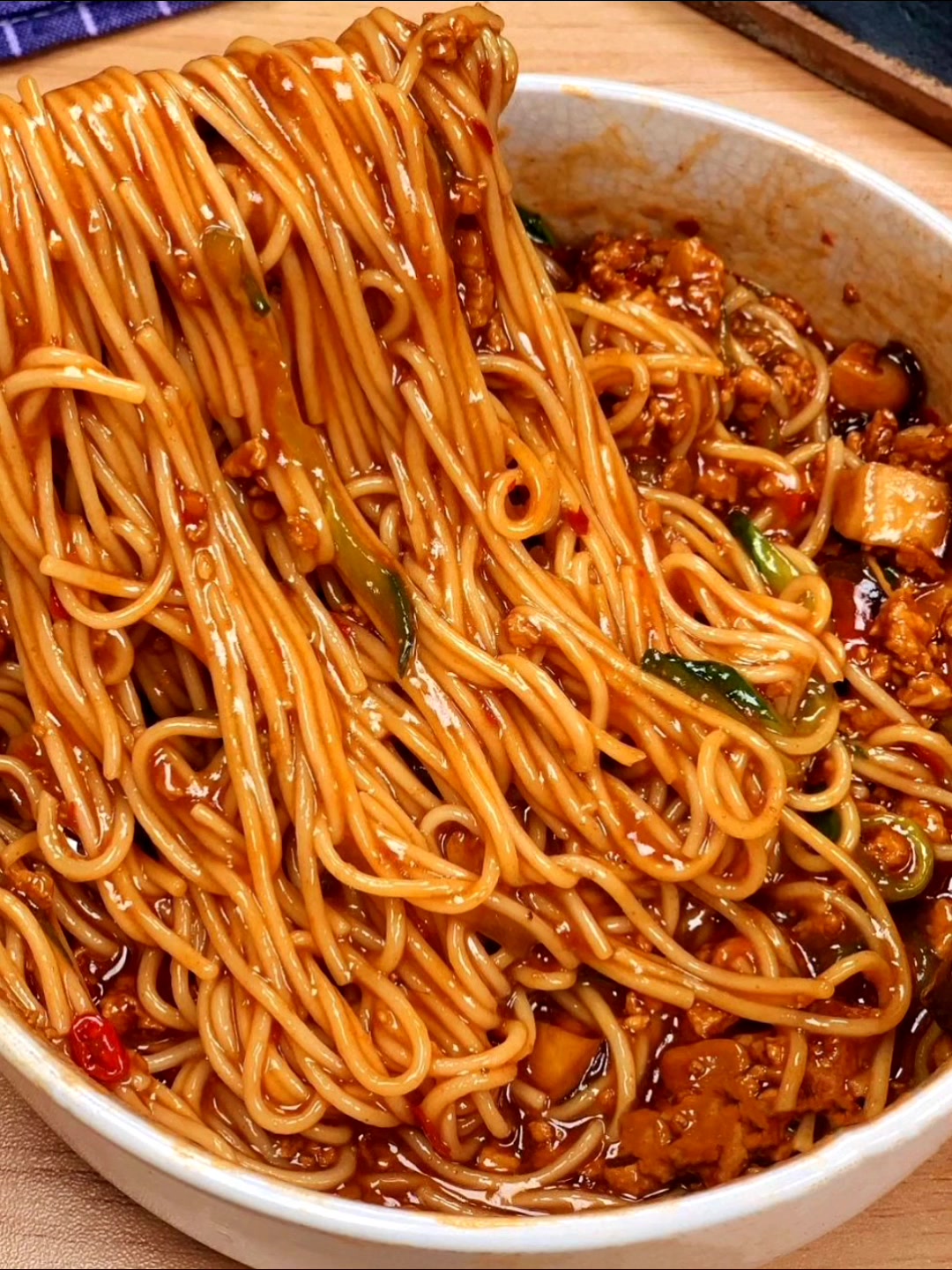 这香菇鸡肉面真是绝了