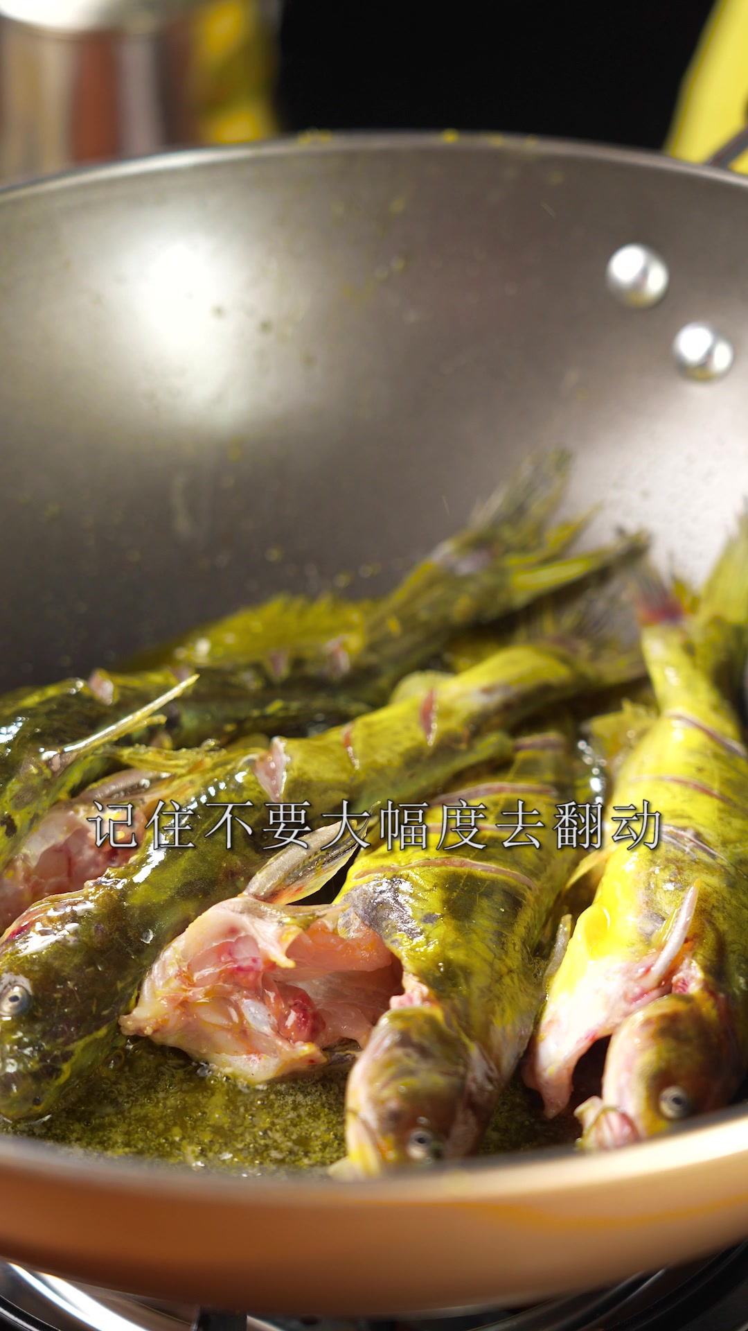 干锅黄鸭叫这样做,不腥又入味