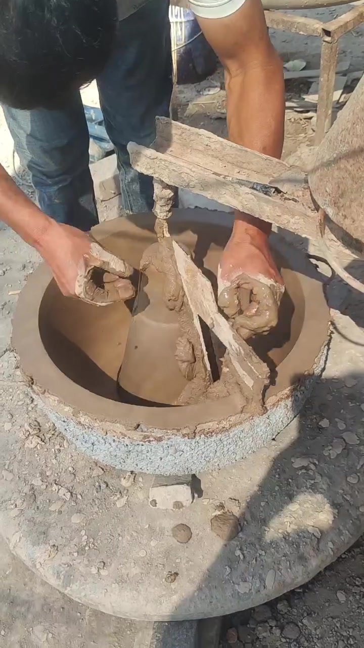 传统手工艺制作火锅模具