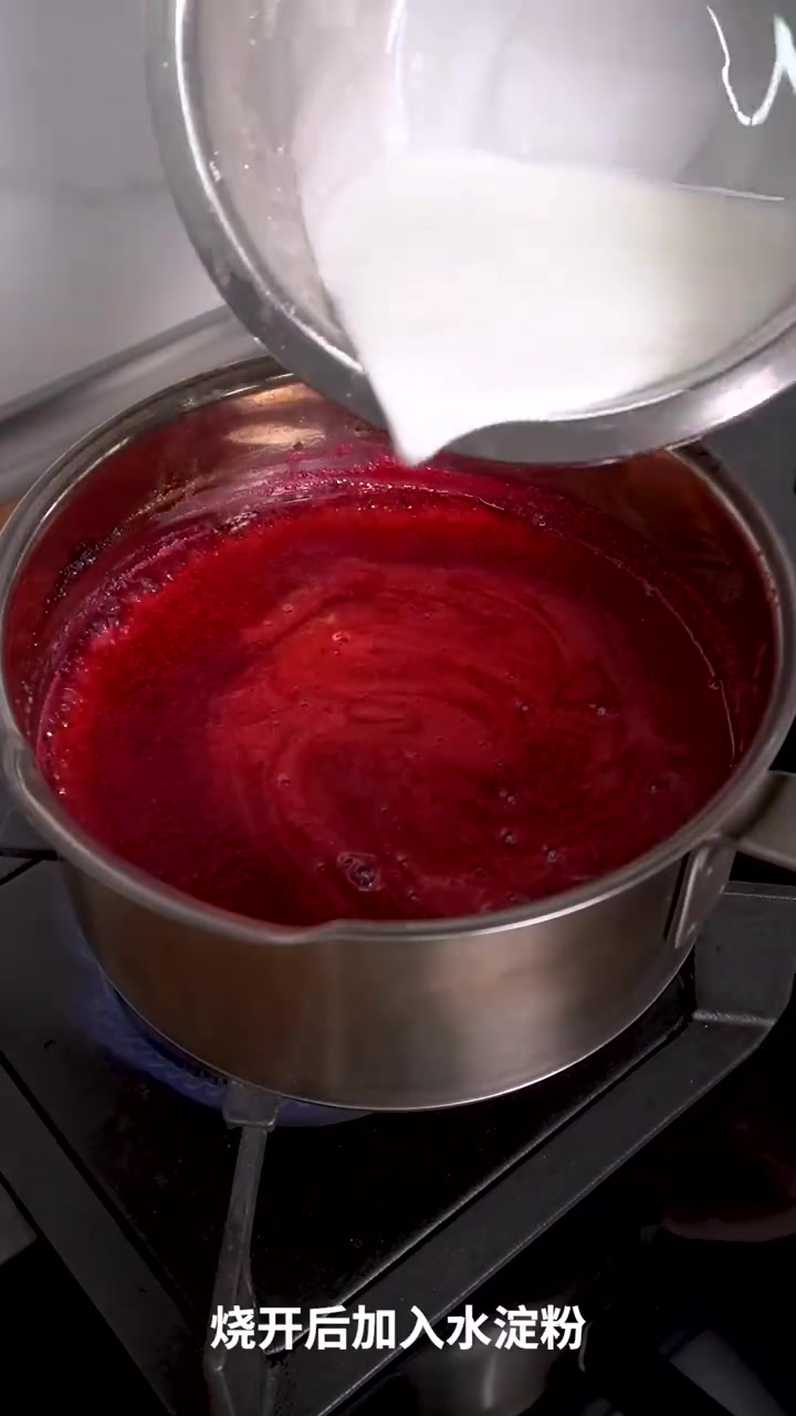 宜家小肉丸变身糖葫芦,当北欧风味美食遇上新中式,有没有一下戳中你的心巴呢?快来看看 主厨戴