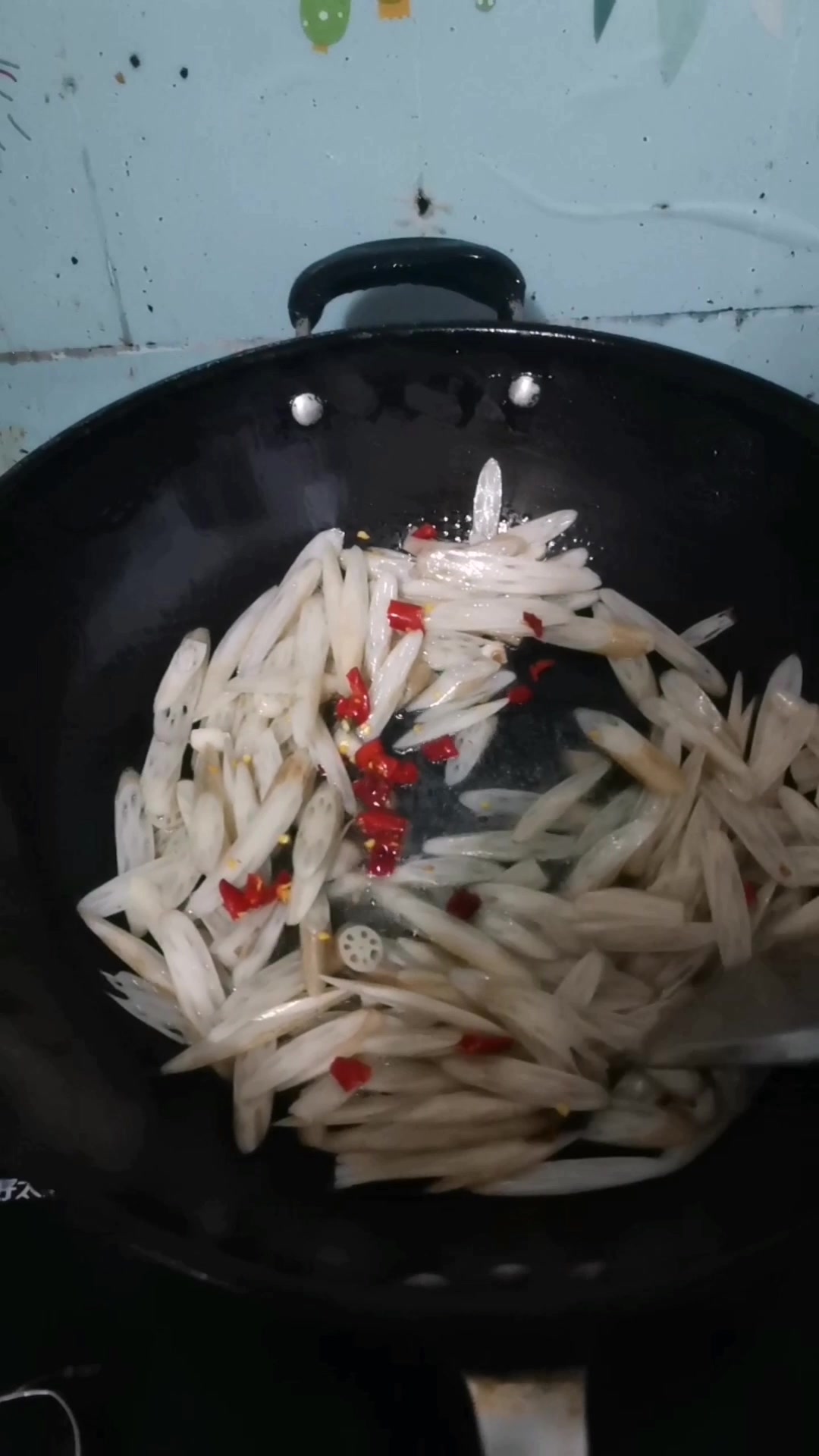 用电饭煲做奥尔良烤鸡,味道还不错