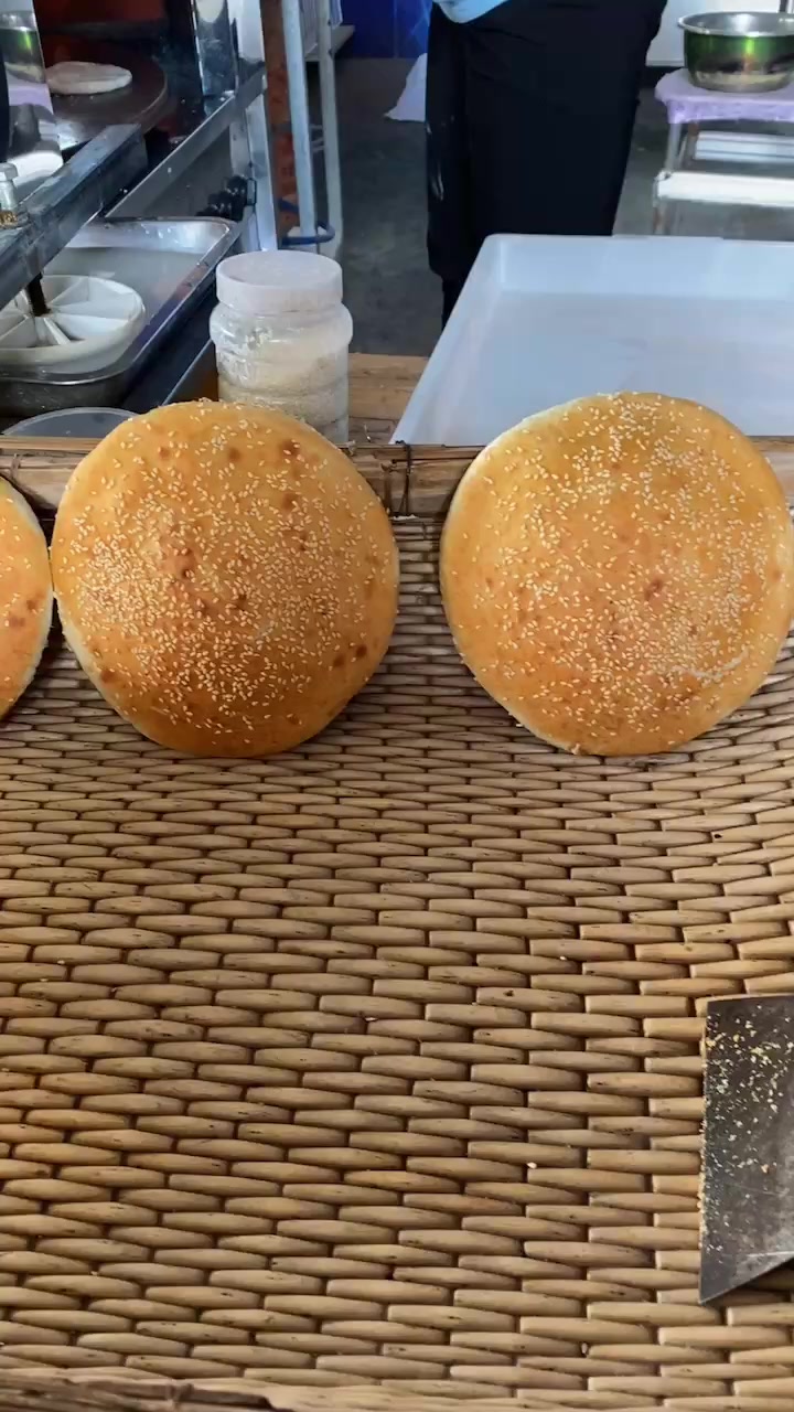 烧饼都是我打的转炉烧饼机