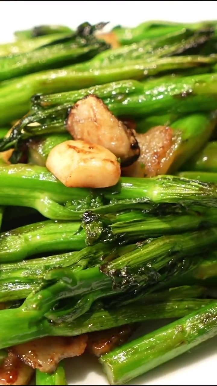 最好吃的猪油渣生炒菜心做法～学到就赚到了!美食 好食材好味道 一起学做菜 粤菜