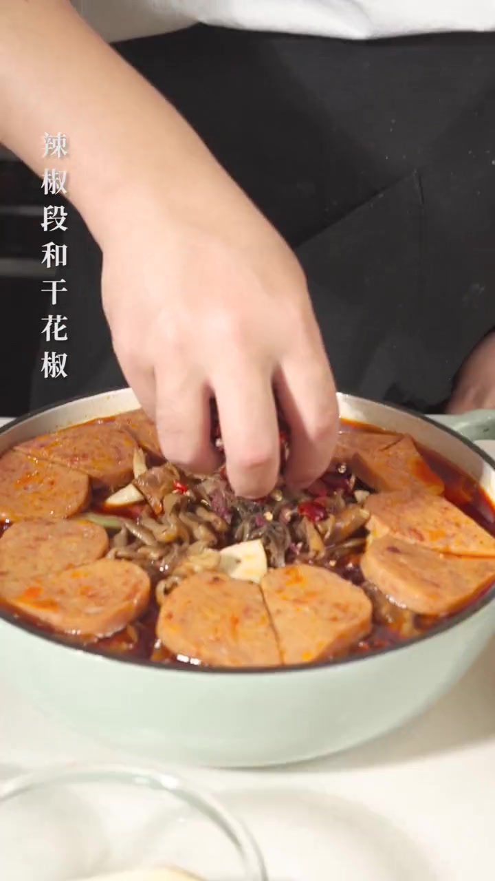 在家做个火锅冒菜,解解馋!