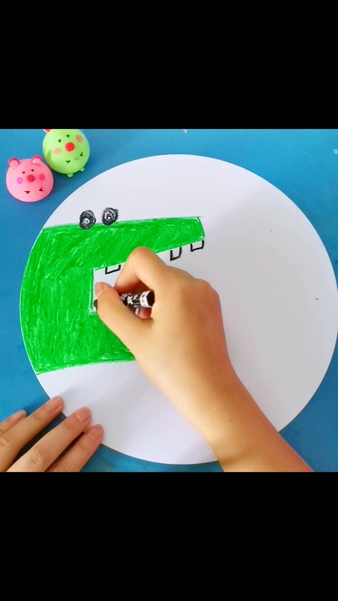 创意动物画:鳄鱼与小鸟,小朋友快学起来