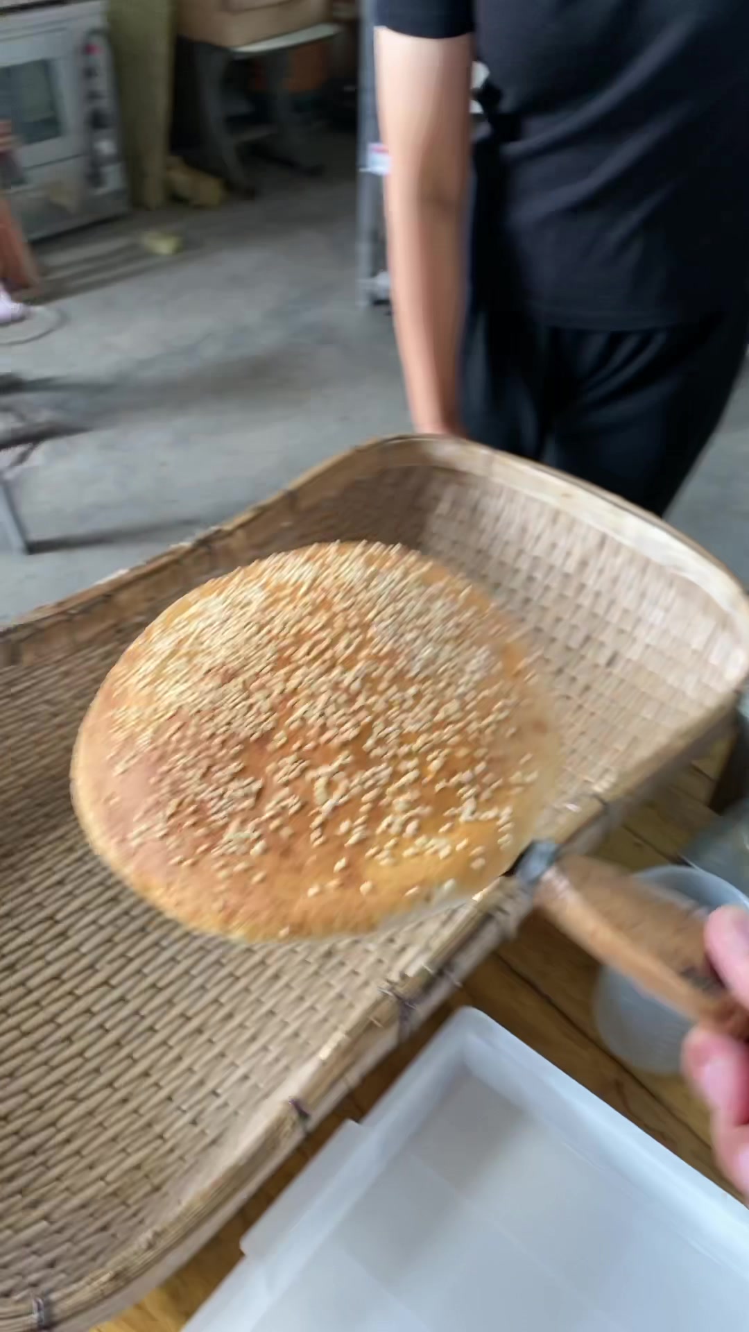 山东聊城博大烧饼机厂教技术配方吊炉烧饼