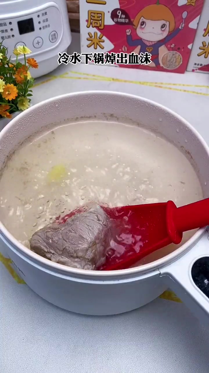 7个月以上宝宝辅食可以过渡到小颗粒食物啦