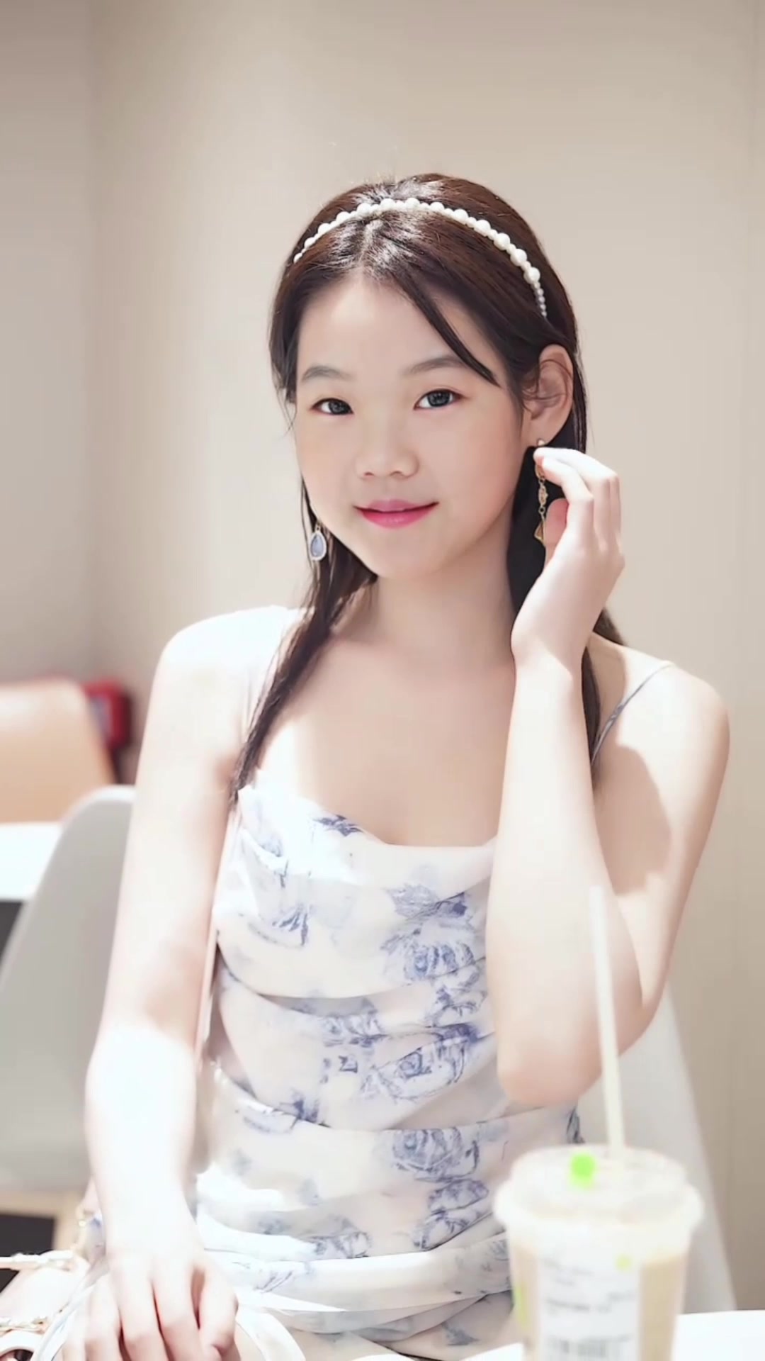 今天是喝奶茶的大美女呀
