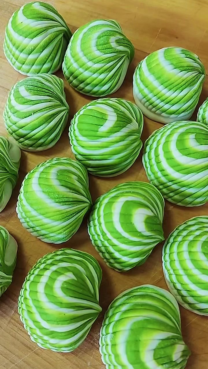 贝壳形状豆沙包好看好吃