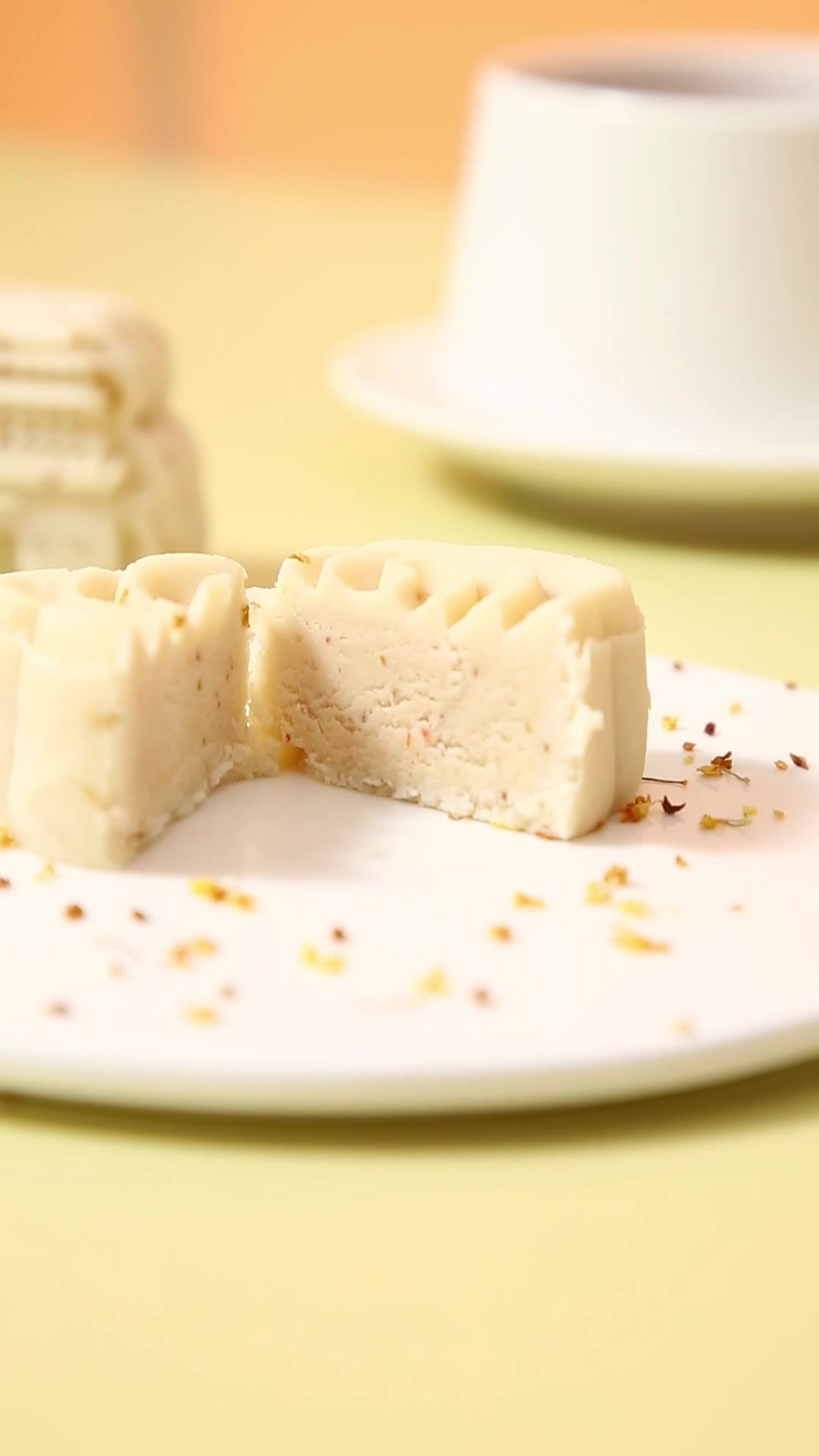 叮!请查收你的酒酿桂花糕,金桂落白玉,飘香到万家!