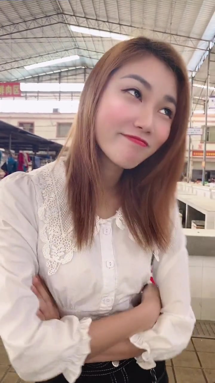 导演这是安排青菜仔出国了吗