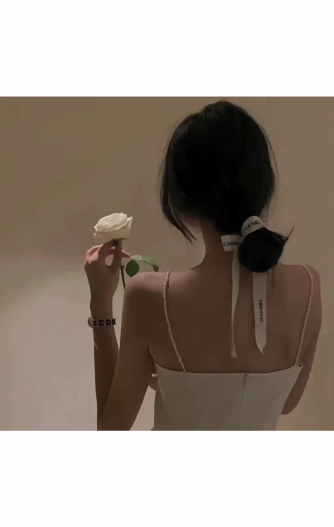 个性简约女生头像
