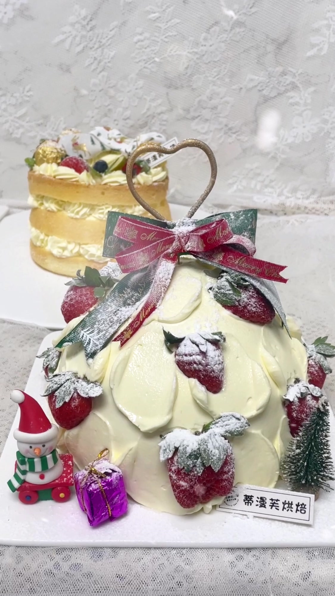 简单又美观的圣诞草莓塔蛋糕,快学会了送给你爱的人吧~