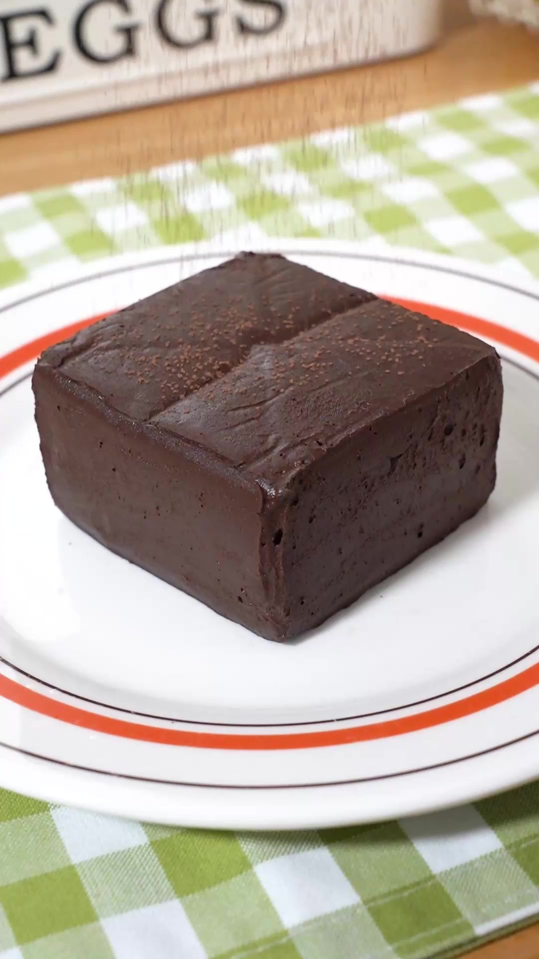 牛奶+鸡蛋+巧克力=冰山熔岩蛋糕