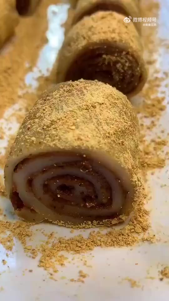 早饭吃什么 街边小吃“驴打滚”,自己在家做,简单易学,软糯香甜,凉了也不硬。(365道美食
