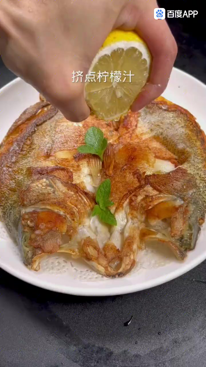 除了清蒸,鲈鱼还可以这样做