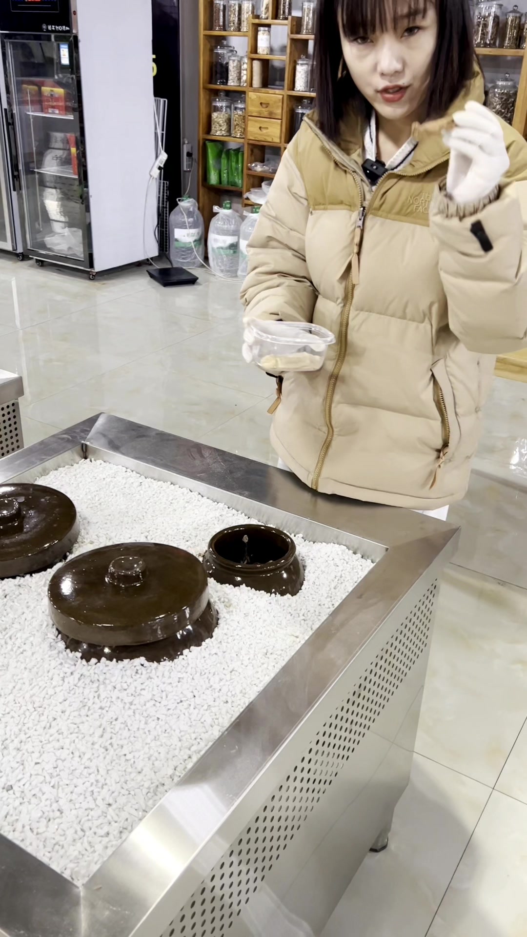 瓦罐汤如何制作?瓦罐煨汤,主派瓦罐煨汤设备生产厂家,主派电器