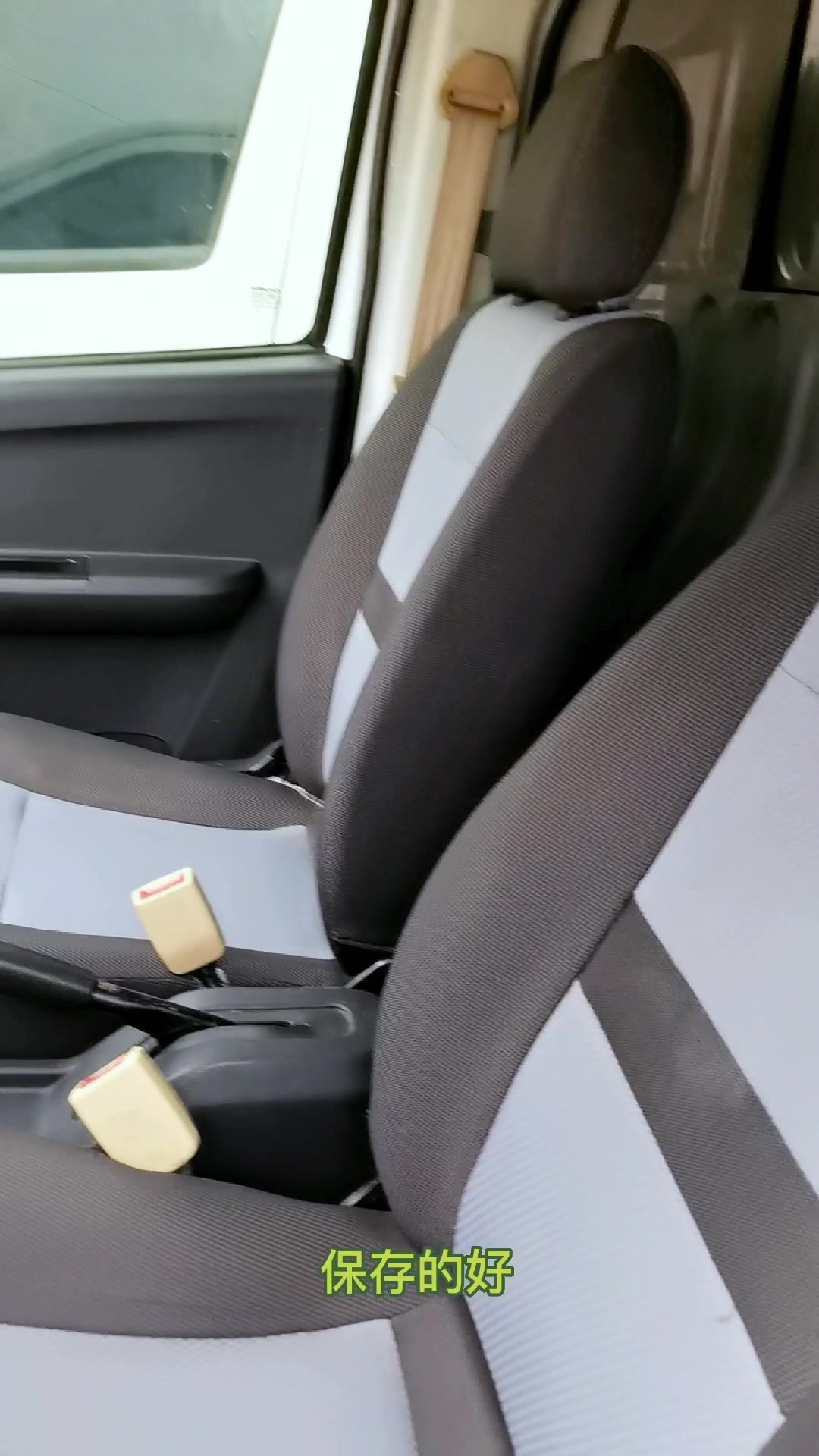 长安睿行EM60中面包,安全行驶4万公里,重庆新能源二手货车