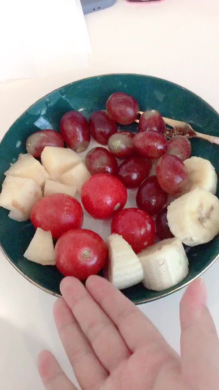 这是一个让做水果沙拉的英语作业