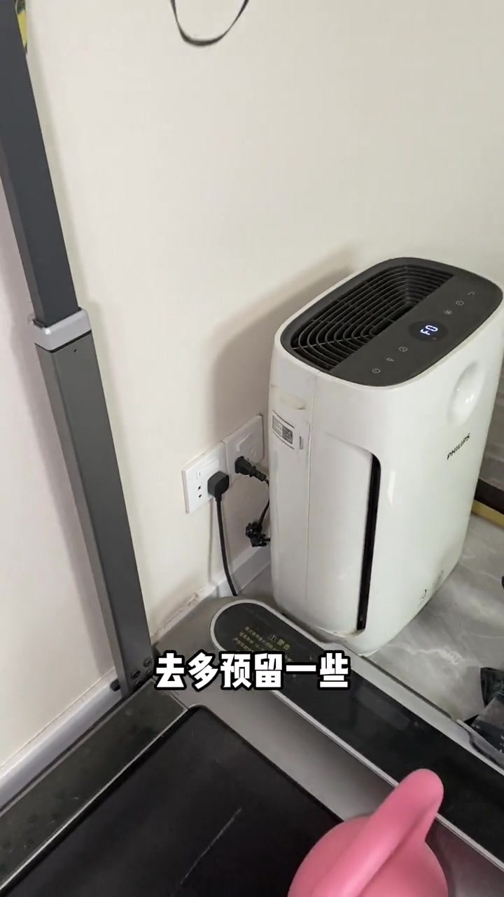 针对粉丝朋友回答滴问题。1:台面高度要保证90或90以上。2:电视高度控制在65-70之间