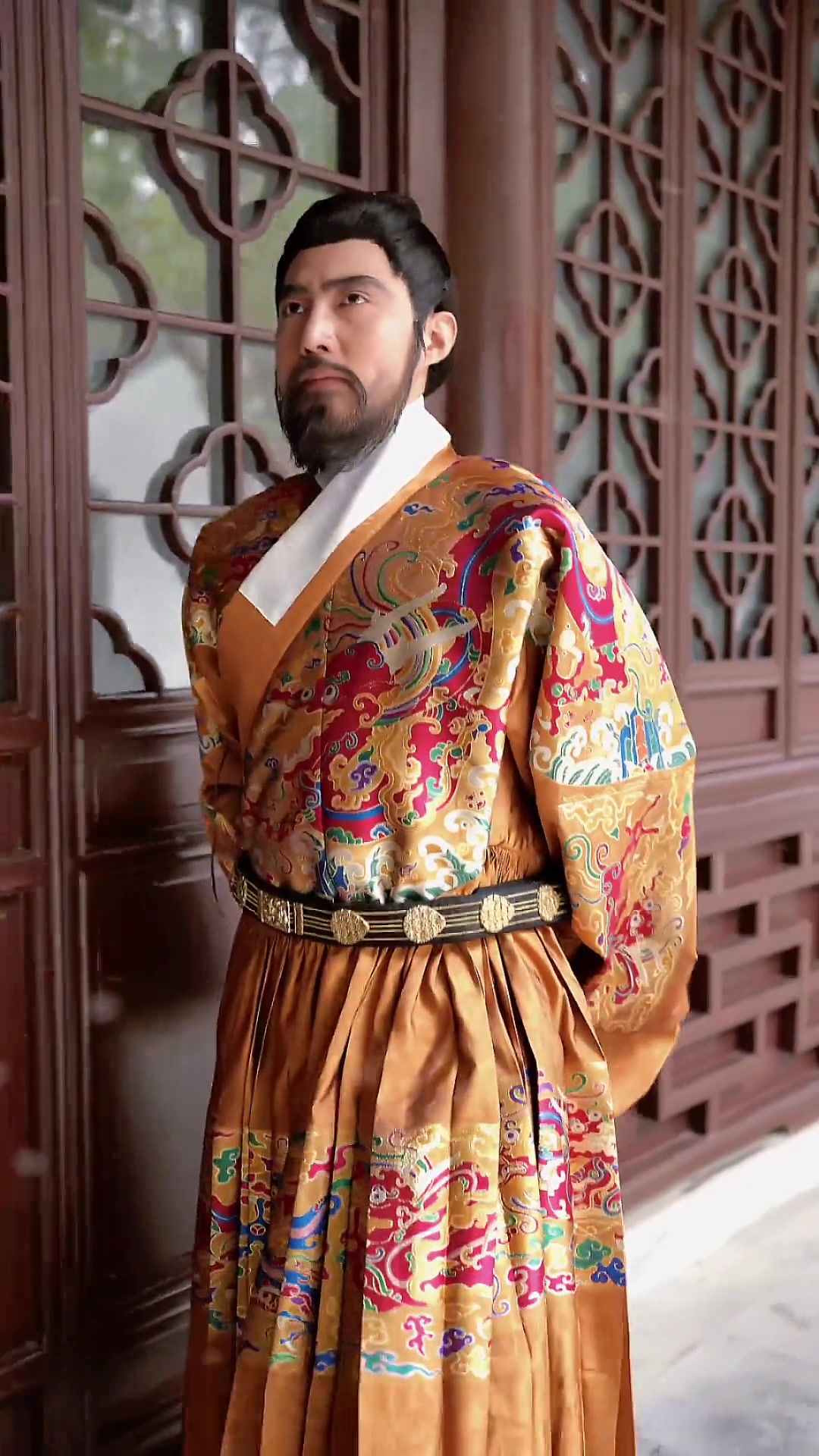 在明朝位极人臣穿的赐服,飞鱼服。仿孔府旧藏款。历史 汉服 飞鱼服。注意是某国模仿学习明朝