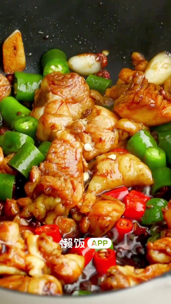 畅飨好味   【双椒鸡肉面】酱香麻辣,劲道爽口,好吃停不下来!学会这个面,在家人面前露一手