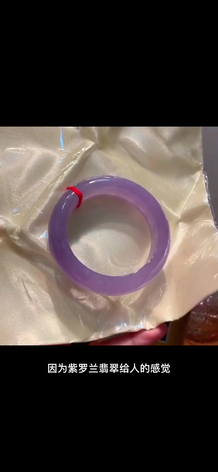 创作灵感 翡翠知识讲解之 天然翡翠 紫罗兰 天然翡翠手镯 高端翡翠 翡翠手镯 翡翠吊坠 紫