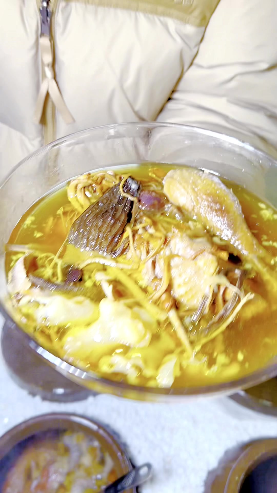 花胶人参老母鸡汤,瓦罐煨汤,主派古法煨汤炉,主派瓦罐煨汤设备