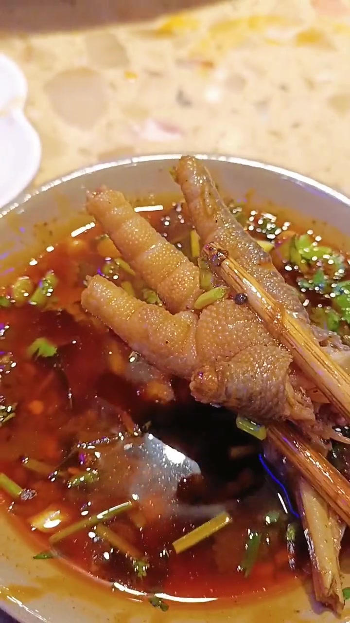 第16集|兄弟姐妹们,吃鸡,冲冲冲。涪陵美食 肥肠鸡 成都肥肠鸡 涪陵