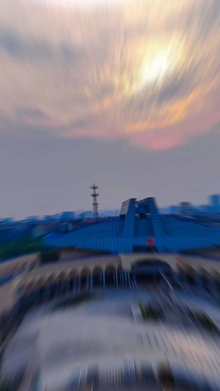 最想做的事就是去全国各地边调酒边学习,边工作边旅游,边做自己的鸡尾酒!