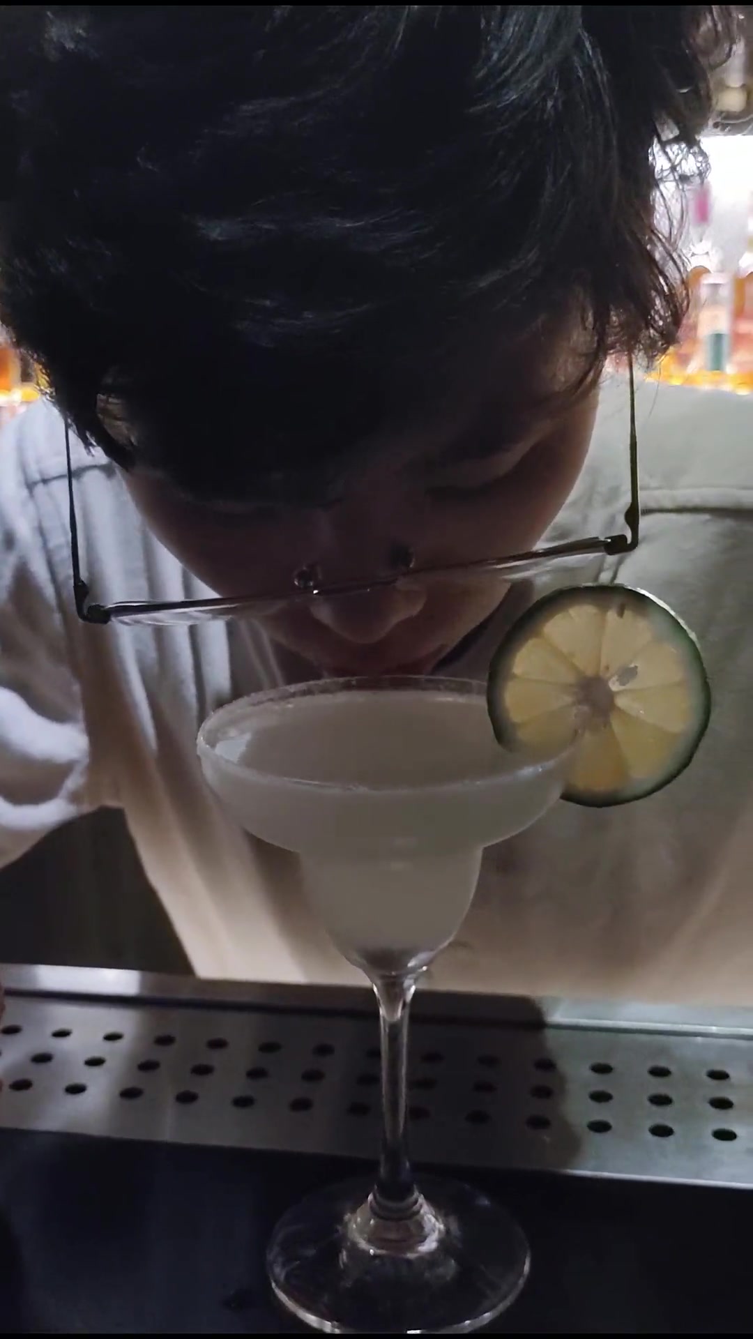 一个星期了,这个摇和法,还有点飘!基本酸甜类型鸡尾酒的框架搭配还没领悟,全靠死记硬背是不行