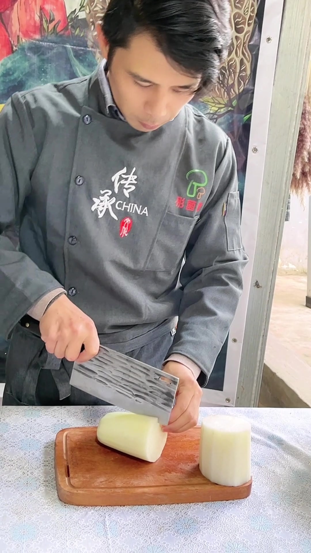 羊肚菌萝卜汤吃法菌菇的神仙吃法跨年必备才肴