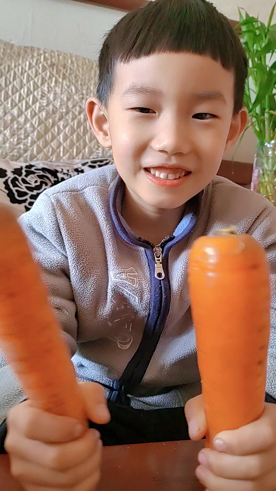 手指拓印画萝卜,有手就会的创意画