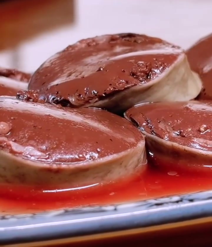 腊八吃啥「过了腊八就是年!全国各地腊八都吃啥?「思考」「思考」」“小孩小孩你别馋,过了腊八