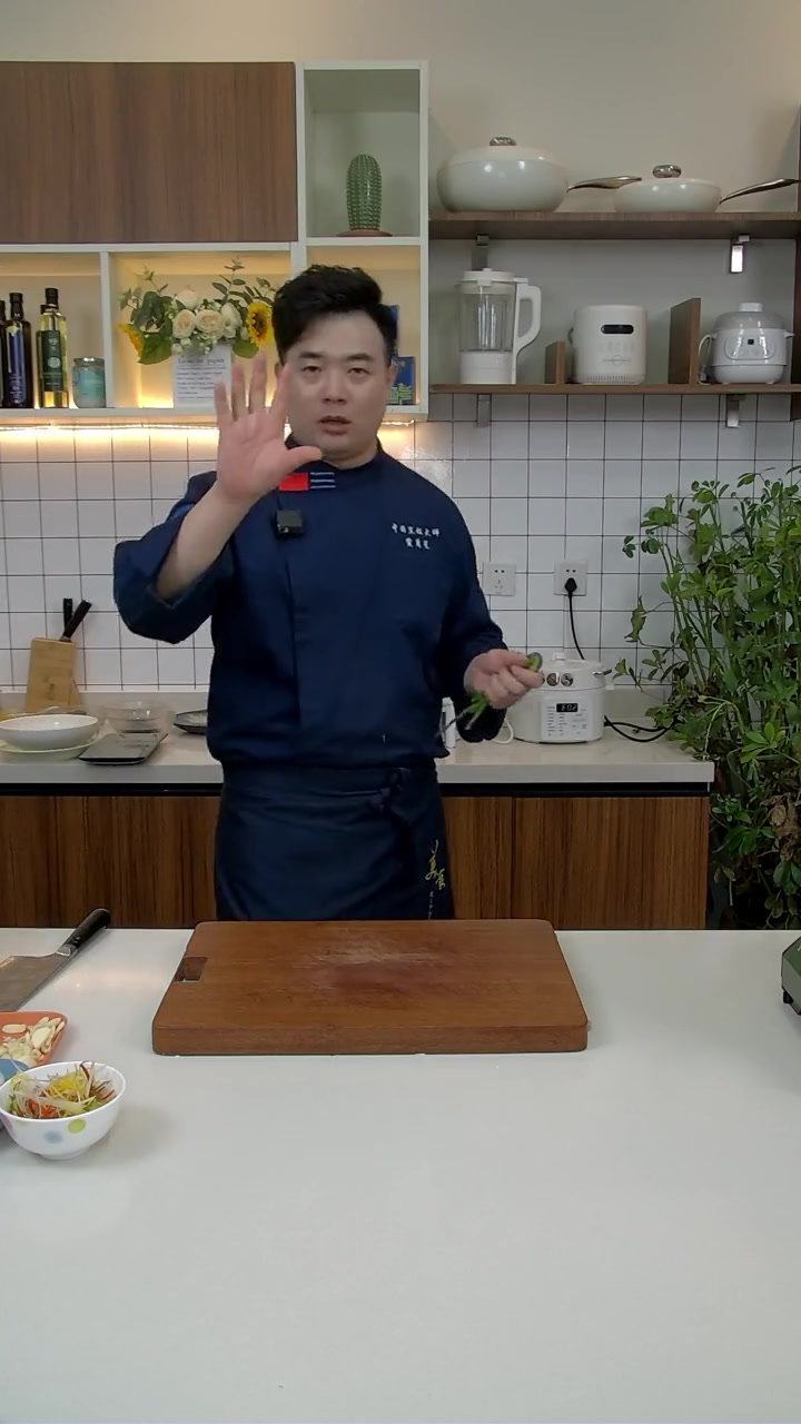 清蒸龙利鱼!方法适用于各种鱼类!年夜饭安排起来!#清蒸龙利鱼方 #年夜饭菜单提前曝光了