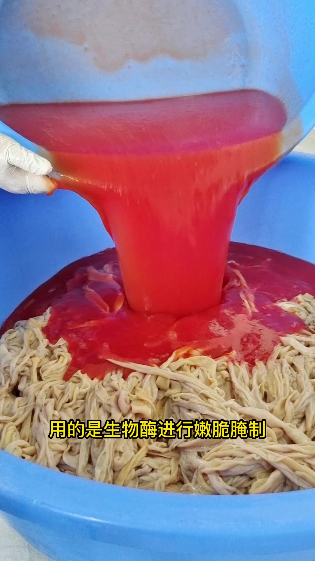 广东的火锅店鹅肠为什么又嫩又脆?一个视频揭秘鹅肠嫩脆秘诀