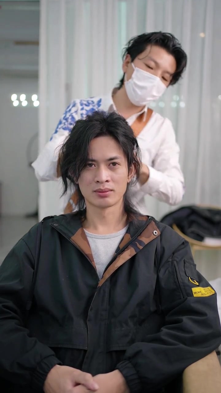 这款男生长发是我烫出来的,不信来看 这款男生长发 男生长发 广州男生发型师 2023新年发