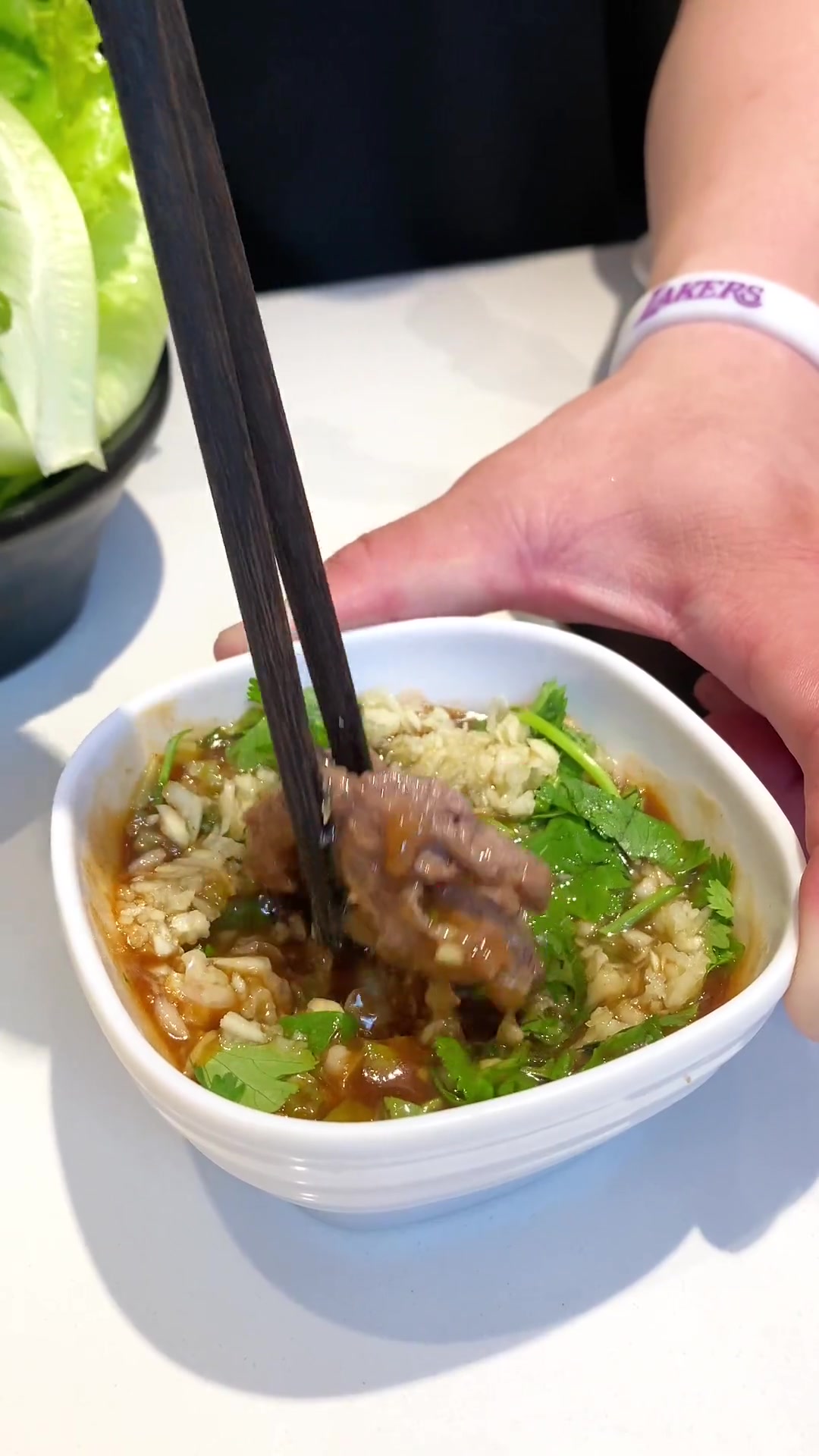 第57集|这家我怕念错名字的牛肉火锅店,已经在龙岩开了三家店了。他们家的牛肉你们吃过吗?龙
