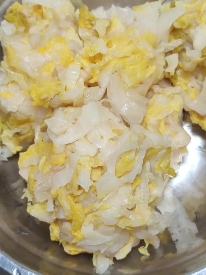 年夜饭的餐桌上哪能少了酸菜白肉这对最佳拍档?大年三十餐桌上一定要有的菜 年夜饭 过年吃出好