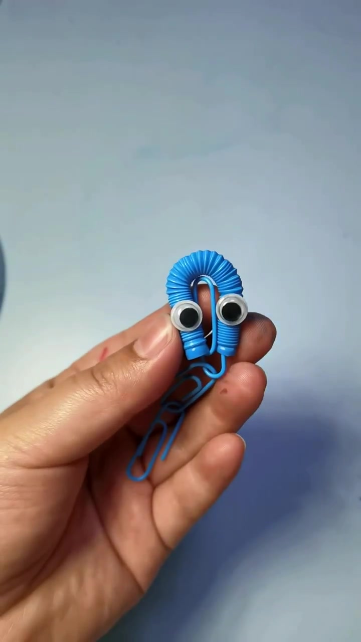 用吸管和回形针,做个有趣的科学小实验,爱潜水的小章鱼,好玩到停不下来,激发孩子对科学的兴趣