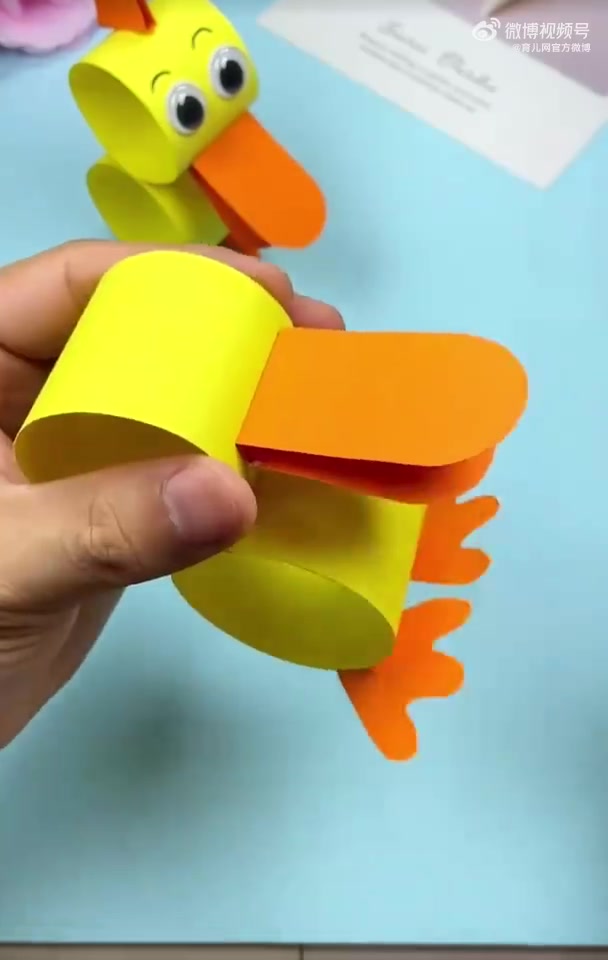 「儿童手工」会动的小黄鸭????,用卡纸就可以做啦!快和宝宝一起试试吧(via:木子手工)