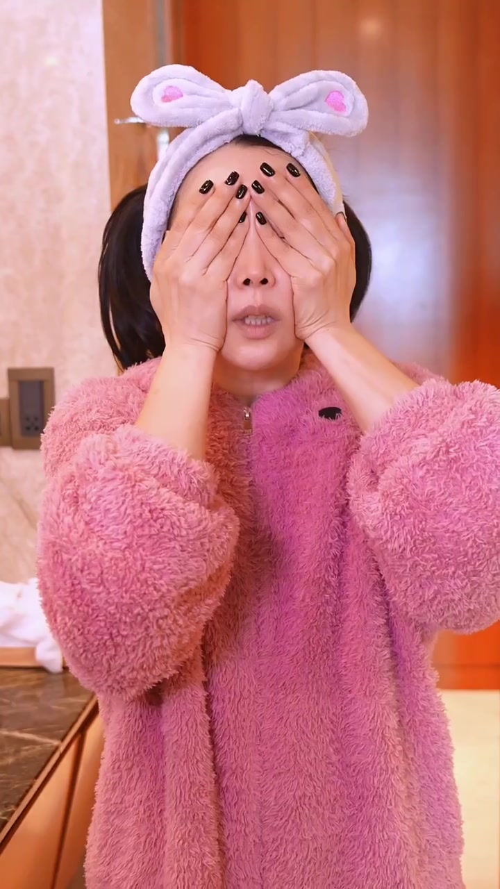 今天腊八,大家别忘了喝腊八粥呀～冬日星愿季 腊八