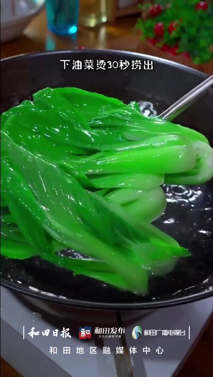 上海青炒蘑菇 简单美味家常菜做法