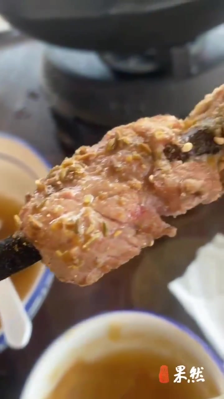 果然视频·故乡的年|淄博这条美食街香气四溢!你认识哪些博山菜