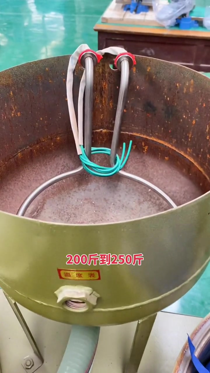 气压滤油机可以过滤花生油大豆油菜籽油胡麻油 气压滤油机 怎么使用 榨油坊 乡村 油坊 榨油