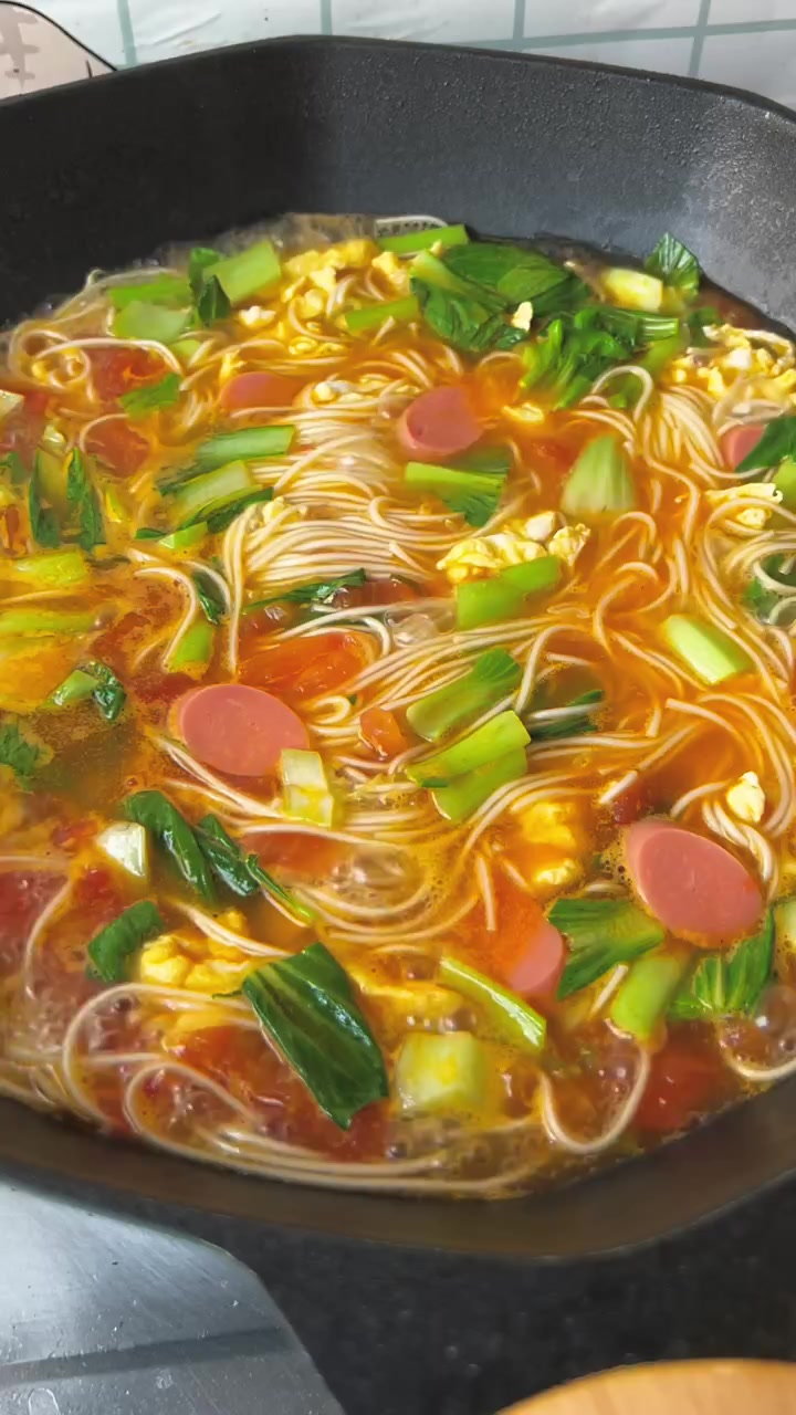 一周吃七次的西红柿鸡蛋面,简单方便,孩子们都喜欢!