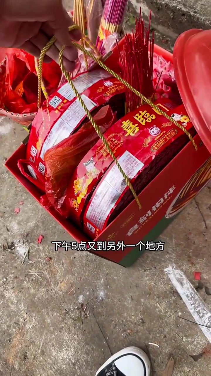 广西过年传统拜神的习俗,你还记得吗,你们那边有这样的习俗吗