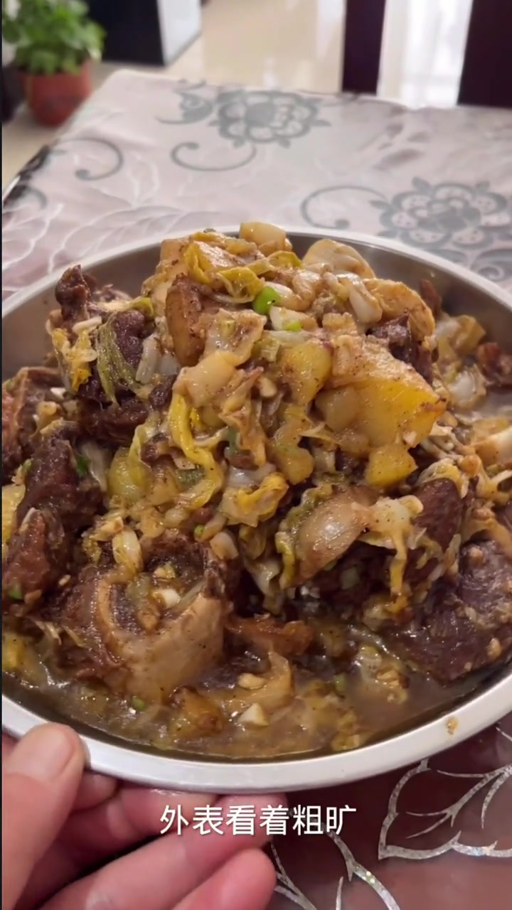 大骨头烩酸菜 内蒙特色家常菜